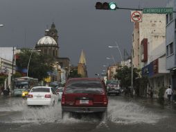 Para el Estado de Jalisco se pronostican lluvias muy fuertes para este día. Extreme precauciones. ARCHIVO /