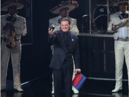 Luis Miguel en el escenario del Colosseum, en el Caesars Palace. Imagen tomada del sitio oficial de Luis Miguel. ESPECIAL /