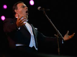 Fernado de la Mora asegura que sus fechas están algo comprometidas, pero podría ofrecer una función especial de navidad. ARCHIVO /