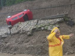 Indican que la autopista presenta 20 cortes fundamentales por deslaves en diversos puntos. ARCHIVO /