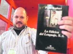 Mirada. Soberbia, desprecio, ambición y soledad son los tópicos que aborda el escritor mexicano en su nueva novela. EL INFORMADOR /