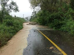 La Secretaría de Infraestructura prevé que en algunos puntos se reestablesca la circulación hasta mañana. ESPECIAL /