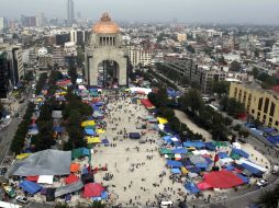 Los profesores se encuentran instalados en un plantón en el Monumento de la Revolución. SUN /