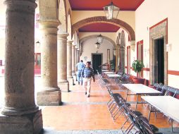 Durante la actual Legislatura sólo se ha dado de baja de la nómina a 40 trabajadores, informa el diputado Miguel Castro. EL INFORMADOR /