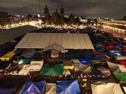 El plantón causó aproximadamente una pérdida de 260 millones de pesos en las inmediaciones del Zócalo capitalino. ARCHIVO /