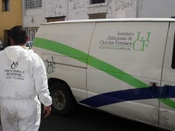 El IJCF acude al lugar para levantar el cuerpo. ARCHIVO /