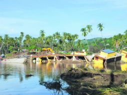 Guerrero. La tormenta ''Manuel'' provocó el colapso de un puente en Coyuca de Benítez. AP /