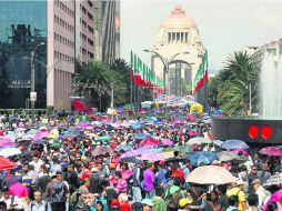 Estudiantes del IPN y de la UNAM e integrantes de la CNTE realizaron varias marchas, en conjunto, en la Ciudad de México. NTX /