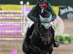Nicolás Pizarro ganó sobre “Celesko Scribe” el Gran Premio Tequila Herradura, la competencia de 1.50 metros. EL INFORMADOR /