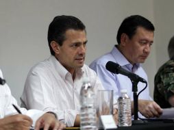 El Mantatario estuvo acompañado por el secretario de Gobernación, Miguel Ángel Osorio Chong. SUN /