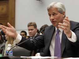 El nuevo juicio, que podría ser anunciado el martes, es el último de muchos desencuentros entre el mayor banco estadounidense. ARCHIVO /