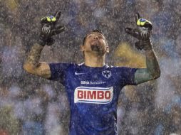 Jonathan tampoco necesitará jugar infiltrado. MEXSPORT /