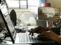 Señalan que la familia de la menor entró en contacto con una amiga con la que se comunicada a través de una red social. ARCHIVO /