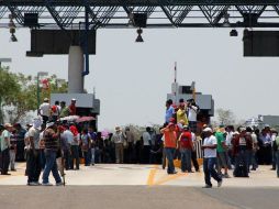 La CNTE continúa con sus movilizaciones en contra de la reforma educativa del Presidente Enrique Peña Nieto. ARCHIVO /