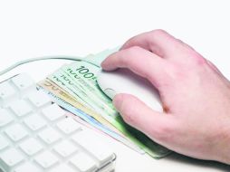 De ida y vuelta.  Los clientes de las tiendas virtuales podrán comentar sobre la calidad del servicio. ESPECIAL /