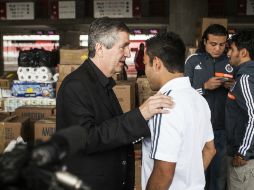 El dueño del Guadalajara dio su postura sobre la más reciente negativa de Carlos Vela a la Selección.  /