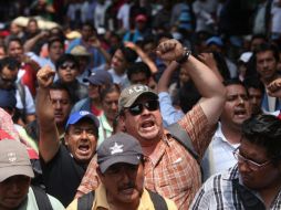 La CNTE está realizando una consulta para decidir cómo procederá en los próximos días. ARCHIVO /