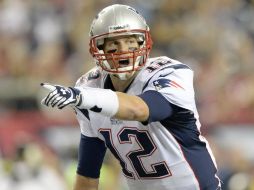 Brady es la figura al completar 20 de 31 pases para los Pats. EFE /