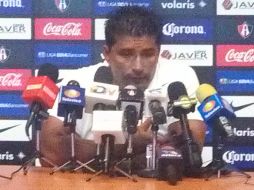 Asad afirma que no le gusta dar manotazos de ahogado.  /