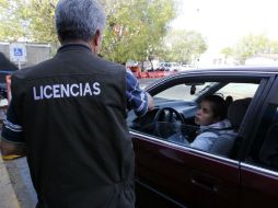 Se proyecta que automovilistas cumplan con capacitación de 48 horas. ARCHIVO /