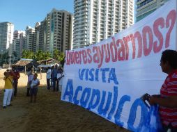 En Acapulco ya se llevan a cabo tareas de reconstrucción para recibir al turismo. ARCHIVO /