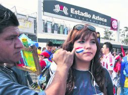 Los colores del Guadalajara pintaron el Estadio Azteca. NTX /