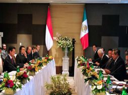 Reunión bilateral ampliada con las Comitivas Oficiales con el Presidente de México y autoridades de Indonesia. ESPECIAL /