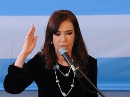 La mandataria estará acompañana de su hijo Máximo en estos días. AFP /