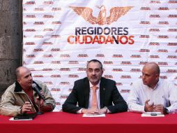 Sobre la Ley de Libre Convivencia, Caro Cabrera (c) considera que no va a avanzar en el pleno. ARCHIVO /