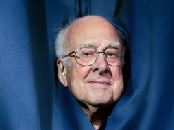 Peter Higgs consiguió el reconocimiento por haber postular la existencia de la partícula subatómica que lleva su nombre. ARCHIVO /