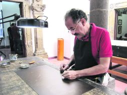 Mario Martín del Campo se ha desarrollado en varios campos; de su trabajo como escultor, dejará un legado en el Pueblo Mágico. ESPECIAL /