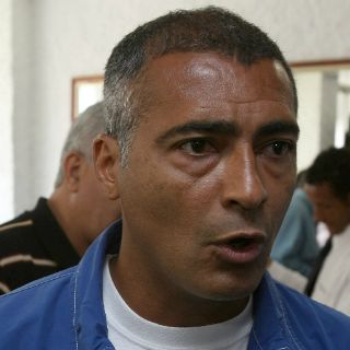 Romario critica a la FIFA y los gastos realizados para el Mundial