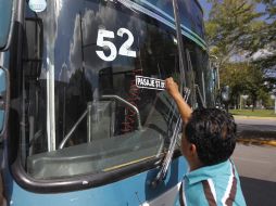 Transporte público. Los transportistas insisten en que hay un rezago de cuatro años en la tarifa.  /