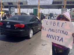 Las protestas contra la reforma educativa del CNTE en Michoacán se intensifican. Ahora bloquearán centros comerciales y bancos. ARCHIVO /