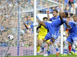 Samuel Eto'o, en su primer gol durante la Liga Premier. EFE /