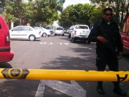 Al sitio arribó personal de la Fiscalía y peritos de Ciencias Forenses para realizar las indagatorias sobre el homicidio.  /