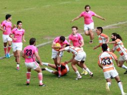 Los Lobos (rosa) tuvieron un total dominio del encuentro frente a los Rhinos.  /