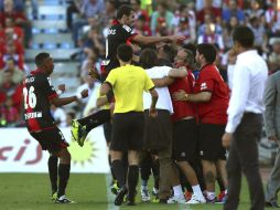 El Rayo Vallecano salió de la zona de descenso con este resultado. EFE /