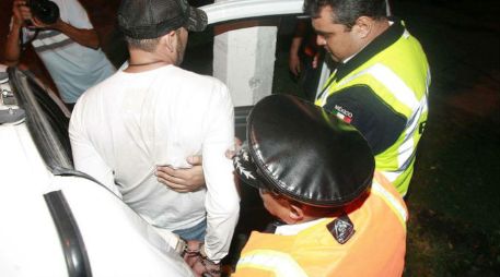 Los automovilistas que sean detenidos tienen derecho a llamar a su abogado quien podrá presentar el juicio de amparo. ARCHIVO /