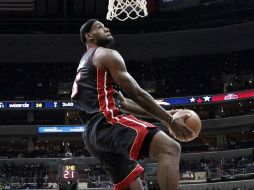 Con menos de 30 años, James, ha ganado dos campeonatos y dos veces el JMV de la final. ARCHIVO /