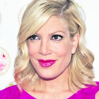 Tori Spelling ataca a Katie Holmes