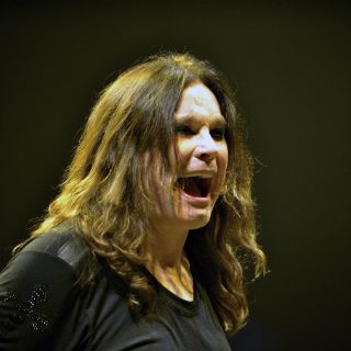 Fans siguen en espera de Ozzy Osbourne