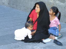 Los adolescentes cuyas madres tenían bajo nivel educativo mostraron respuestas neurales con más 'ruido'. ARCHIVO /