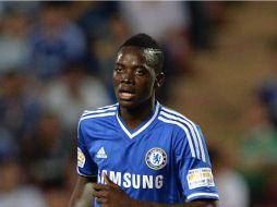 El equipo londinense ha hecho oficial la incorporación del futbolista. ESPECIAL /