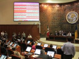 En medio de descalificaciones a favor y en contra de los recursos para Casas de Enlace, el Congreso avaló no reorientar ese dinero. ESPECIAL /