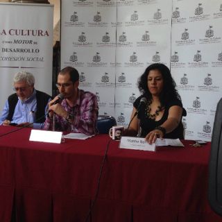 Gabriela Torres obtiene el Premio Nacional de Cuento Agustín Yáñez