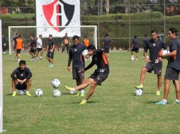 El buen ambiente predomina en la escuadra tapatía, que no dio declaraciones tras su último entrenamiento. ESPECIAL /