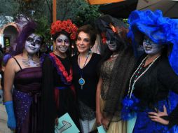 Marta Sahagún encabezó las actividades del festival El Jardín de las Catrinas, en la Ex Hacienda San Cristóbal. Foto: Centro Fox. ESPECIAL /