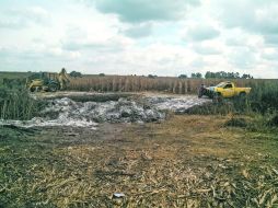 Vecinos del área de Chulavista afirman que personas con uniformes de la paraestatal extraen y venden gasolina.  /