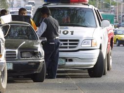 Usuario señala que el mal no radica sólo en los policías, sino también en todos los que desconocen sus derechos. ARCHIVO /